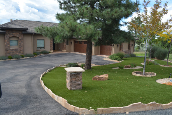 Detroit and all of Michigan artificial grass landscaping